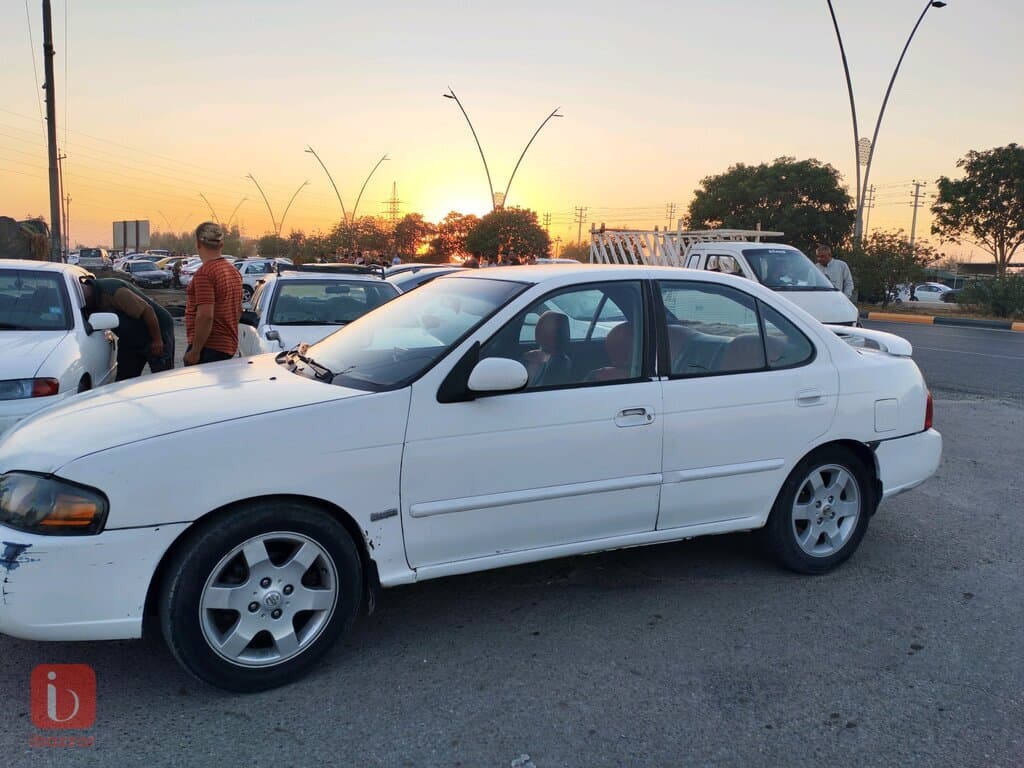 Nissan Sentra SR 2