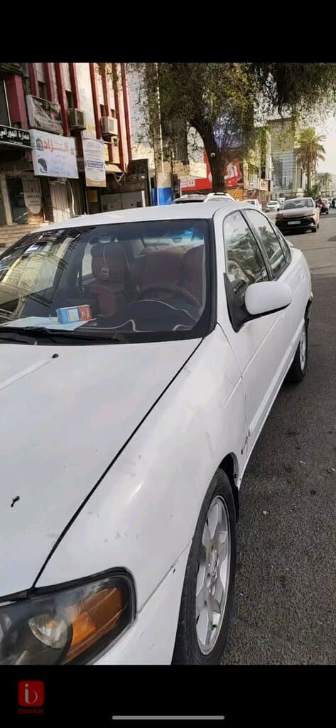 Nissan Sentra SR 9