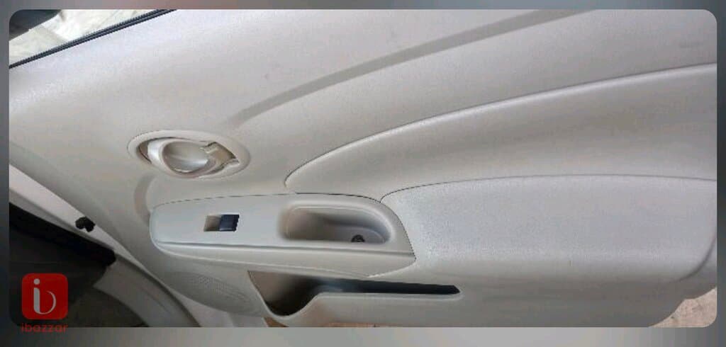 Nissan Sunny SE 8