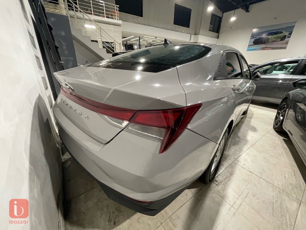 Hyundai Elantra 3