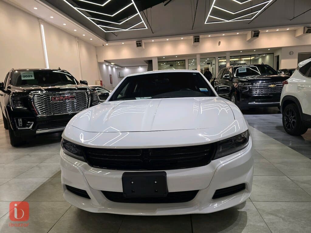 Dodge Charger SE