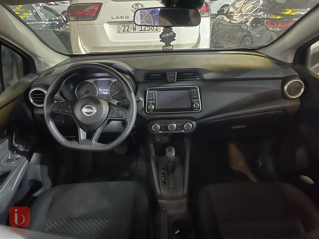 Nissan Versa 7