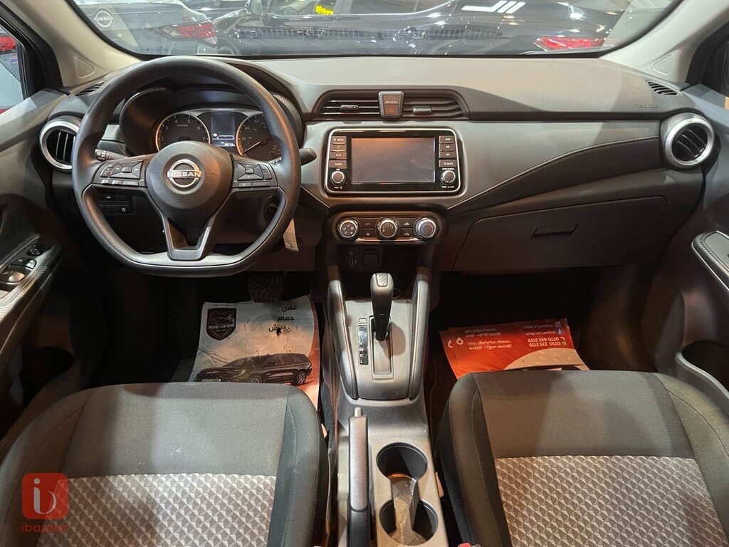 Nissan Versa 6