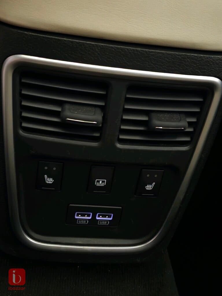Chrysler 300 S 6