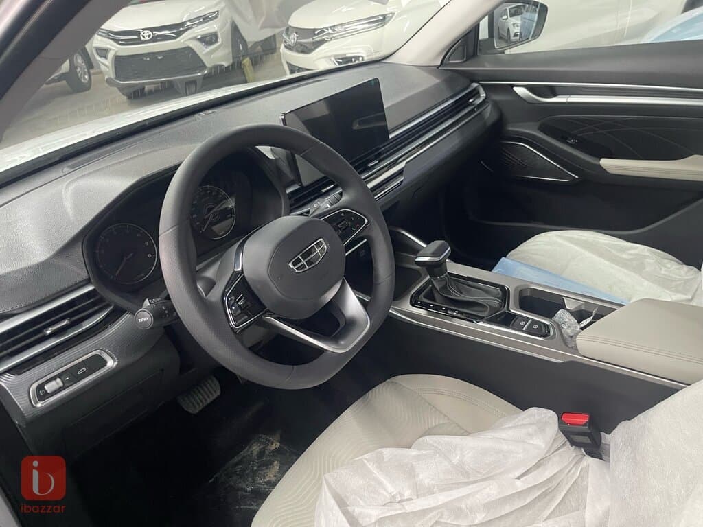 Geely Emgrand 7 9
