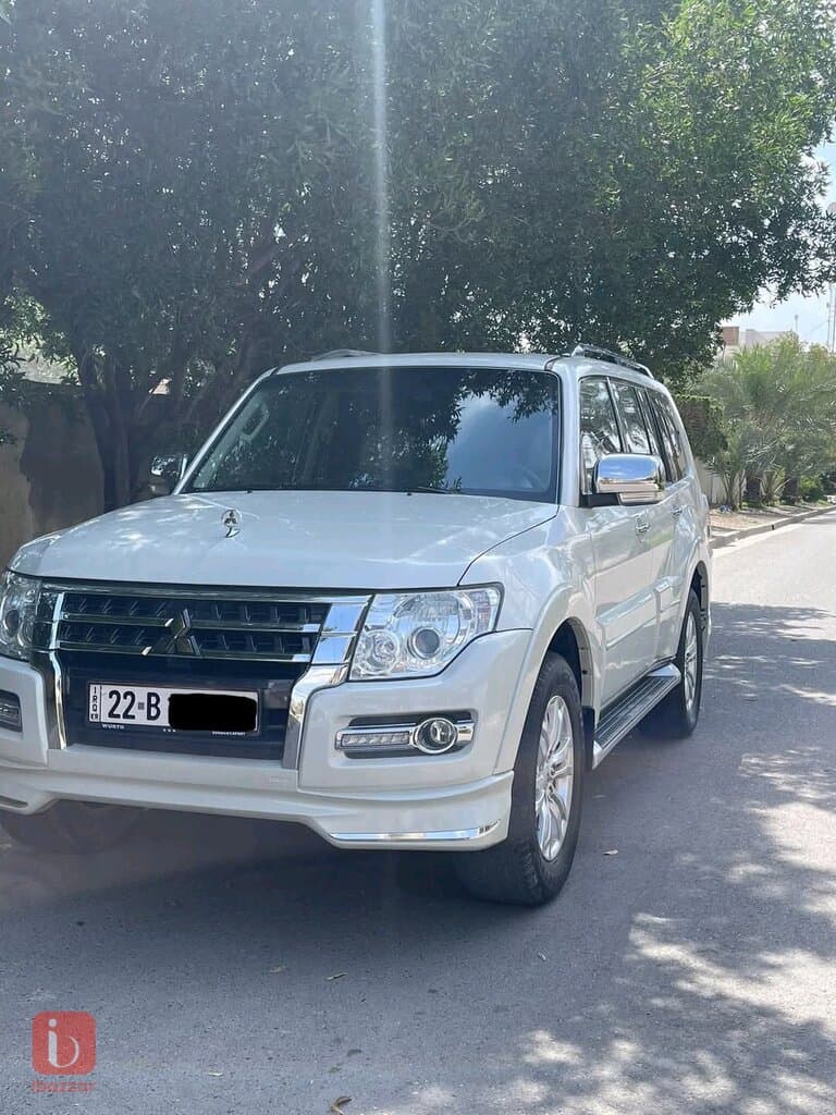 Mitsubishi Pajero Sport GLS Plus 3
