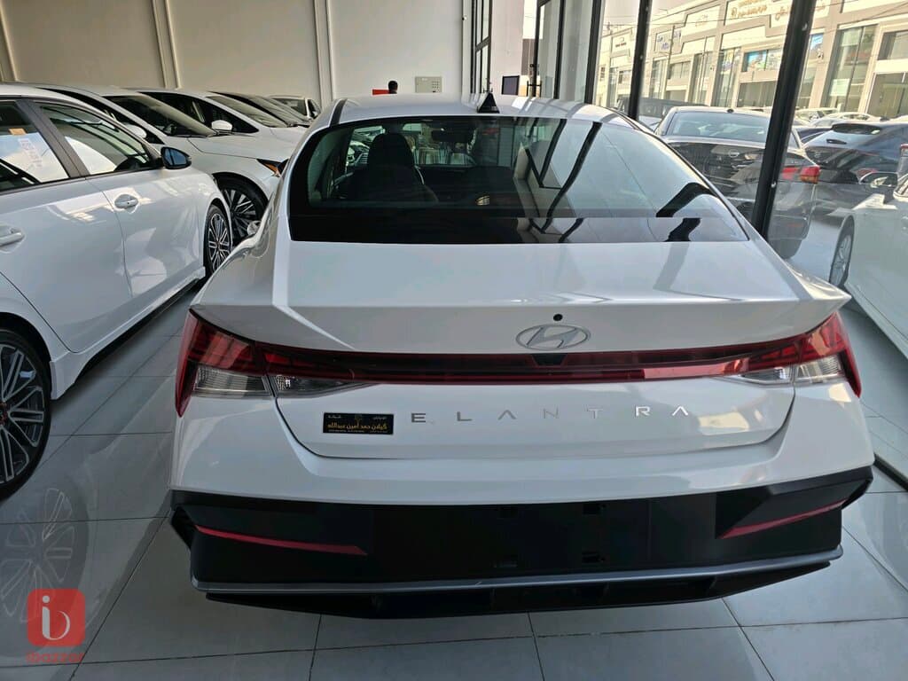 Hyundai Elantra 3