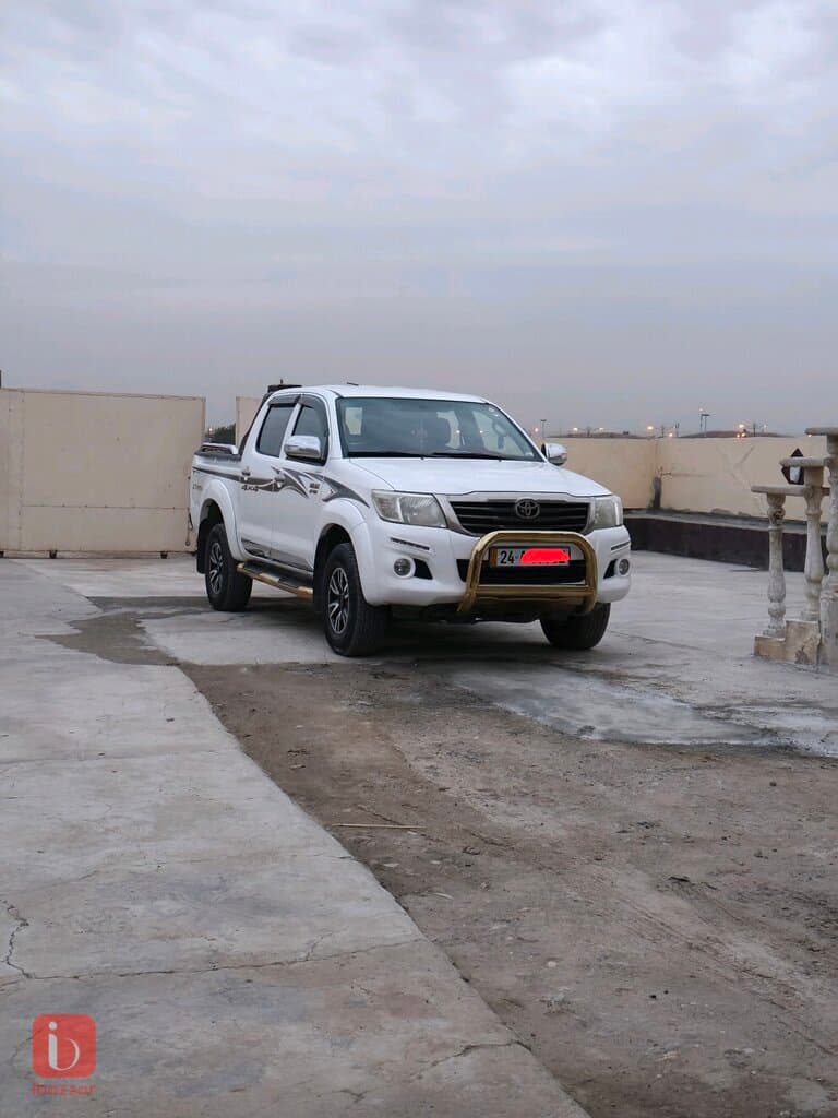 Toyota Hilux Double Cab GLX 1