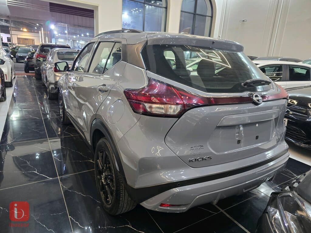 Nissan Kicks SR 4