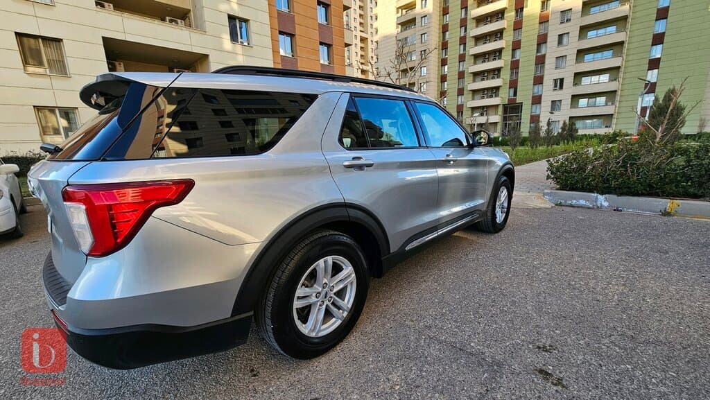Ford Explorer XLT 11