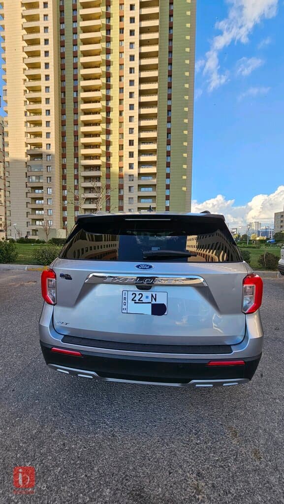Ford Explorer XLT 7