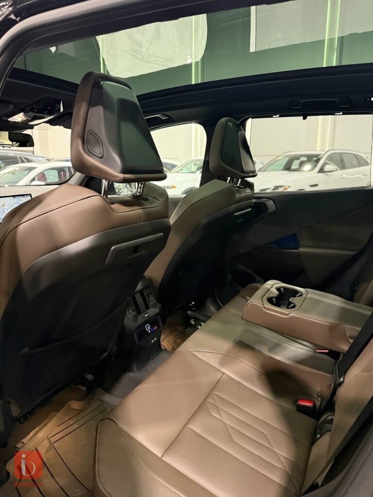 BMW X3 XDrive 20i 8