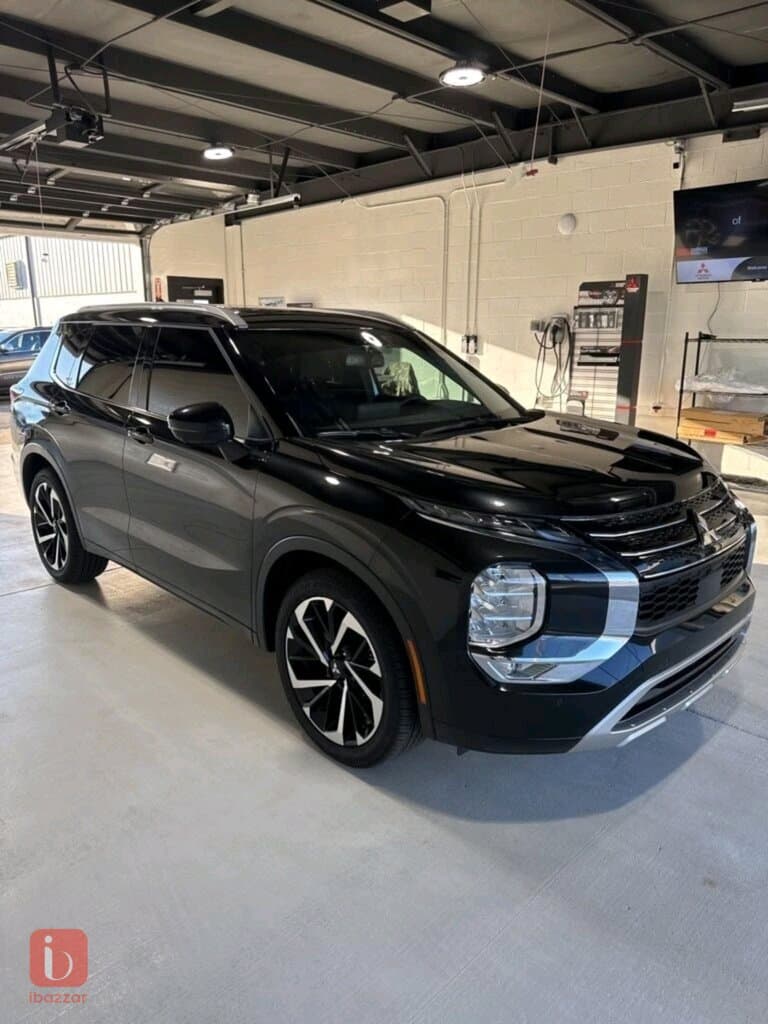 Mitsubishi Outlander SE