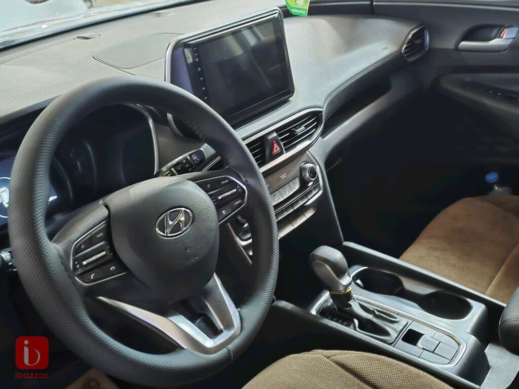 Hyundai Santa Fe 8