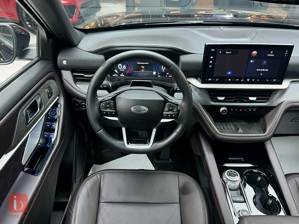 Ford Explorer Platinum 15