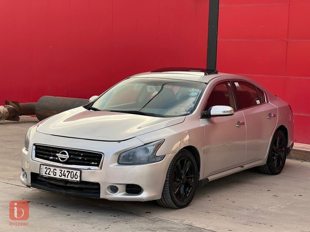 Nissan Altima 2