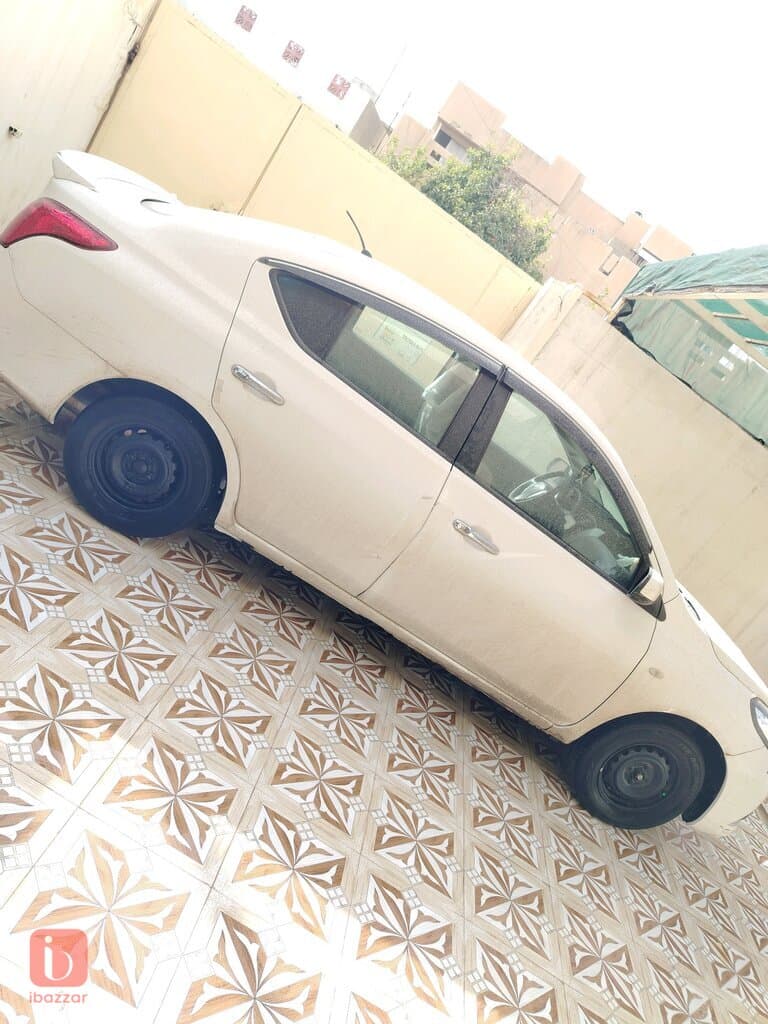 Nissan Sunny S 4