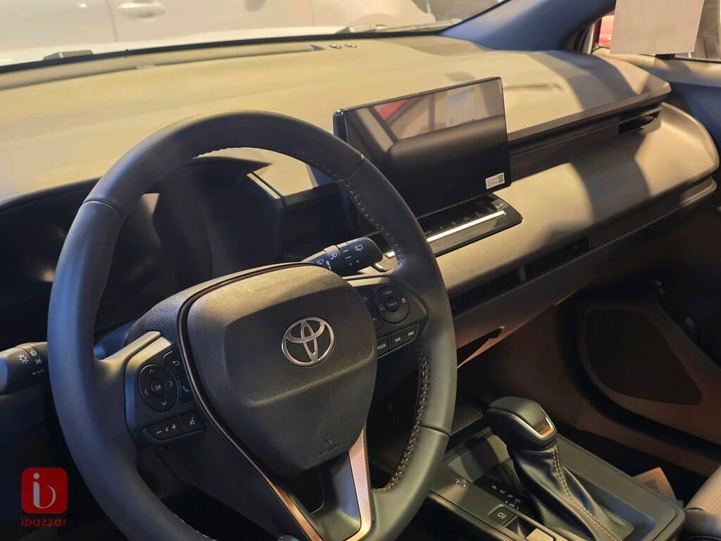 Toyota Corolla Cross 6