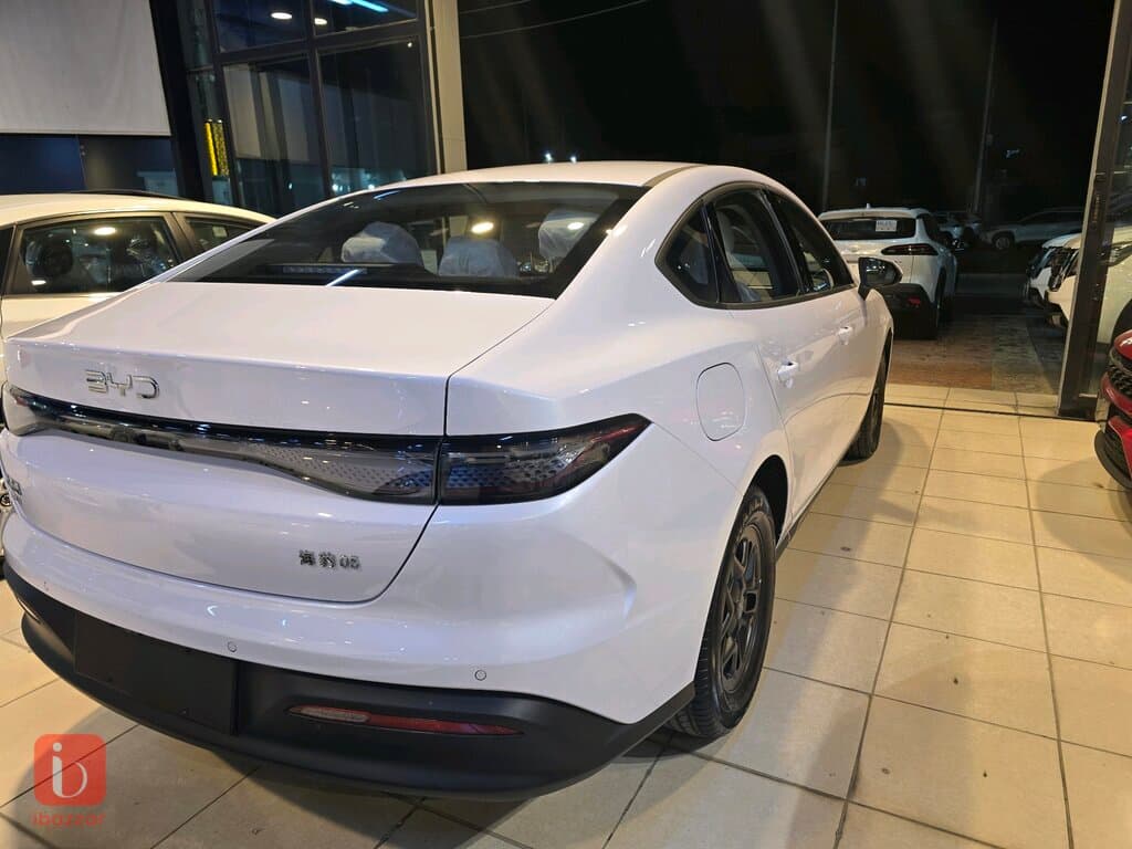 BYD Seal 05 4