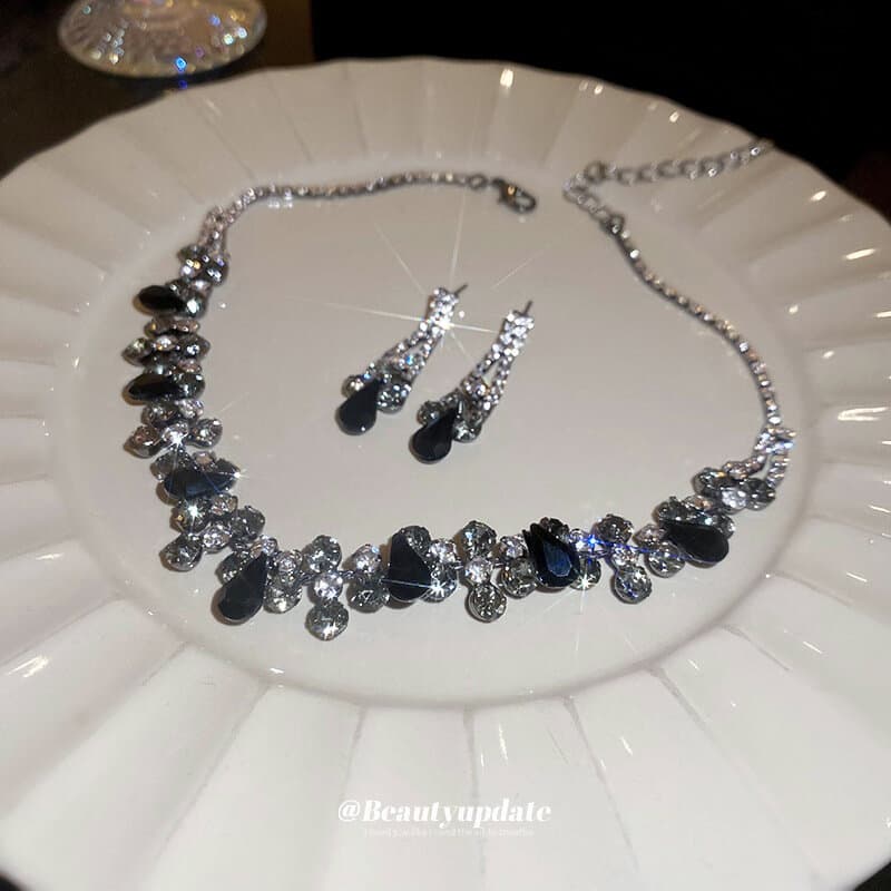 Lunar Noir Jewlery Set - Silver