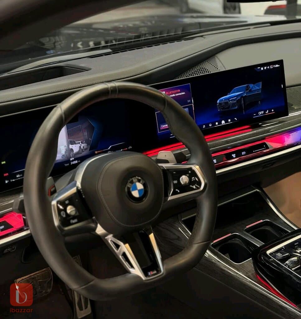 BMW 7-Series 740i 4