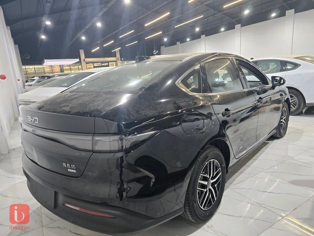 BYD Seal 05 3