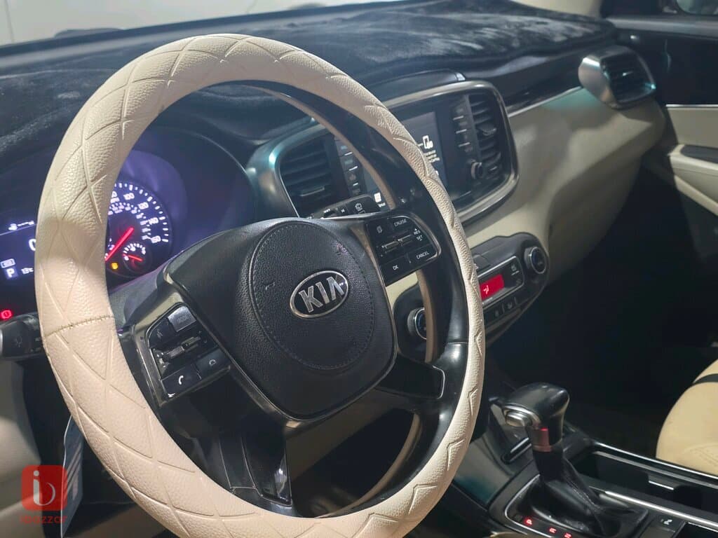 KIA Sorento 6