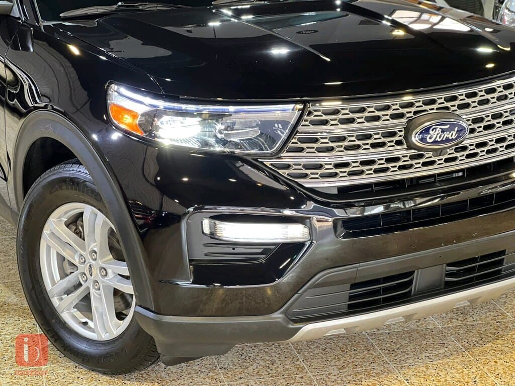 Ford Explorer XLT 3