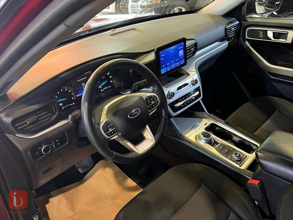 Ford Explorer XLT 11