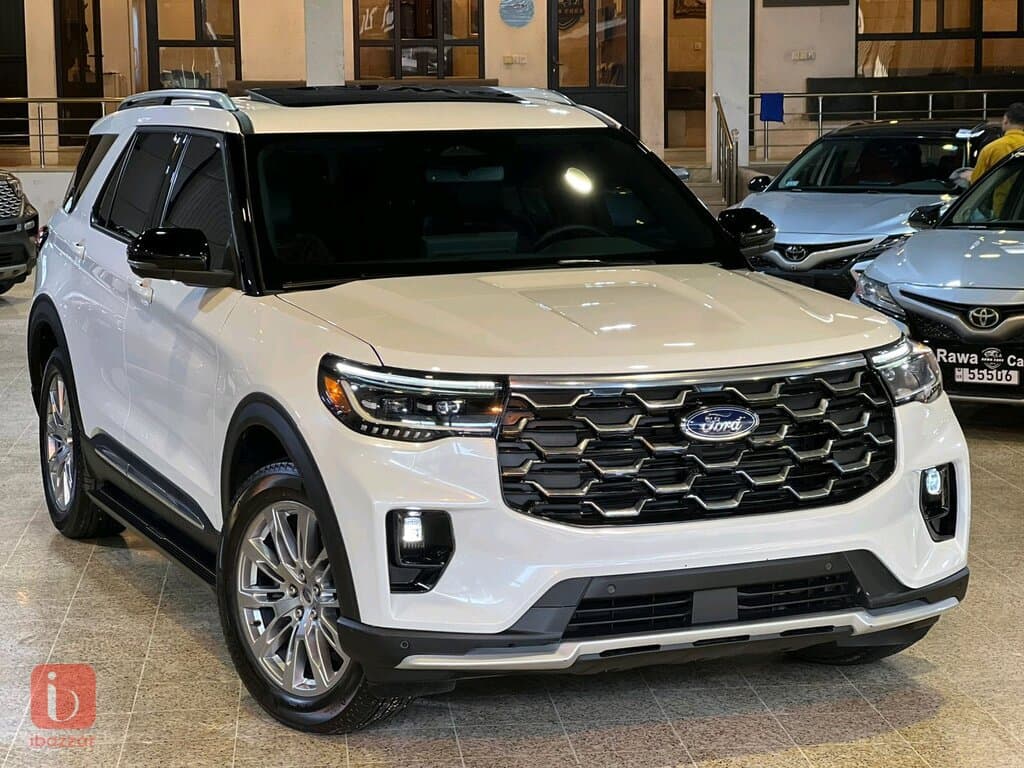 Ford Explorer Platinum 2