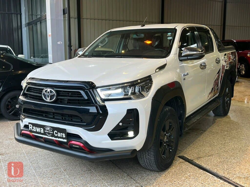 Toyota Hilux 4