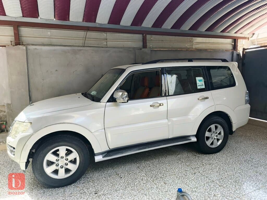 Mitsubishi Pajero GLS