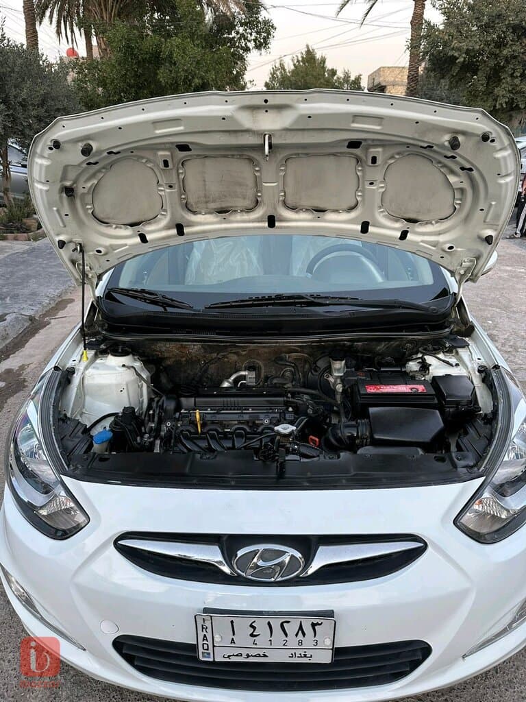 Hyundai Accent 11