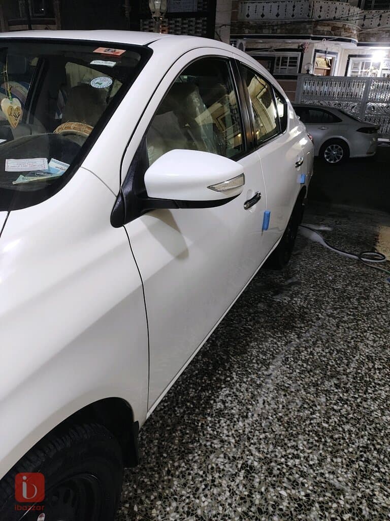 Nissan Sunny 4