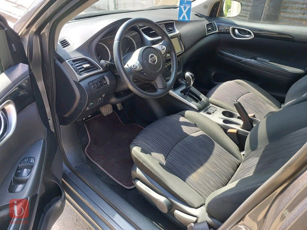 Nissan Sentra SR 6