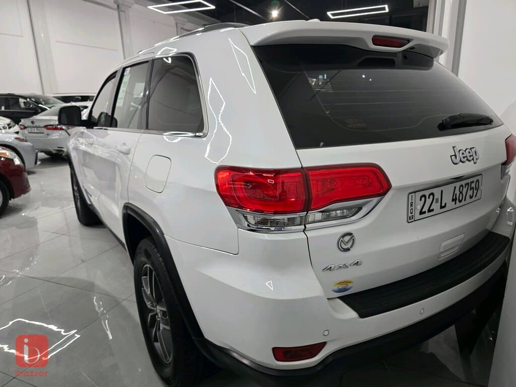 Jeep Grand Cherokee Laredo 4