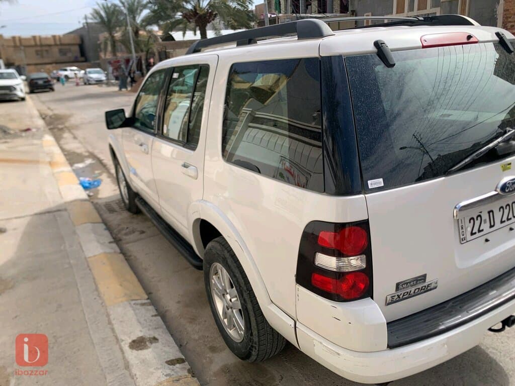 Ford Explorer Limited 7
