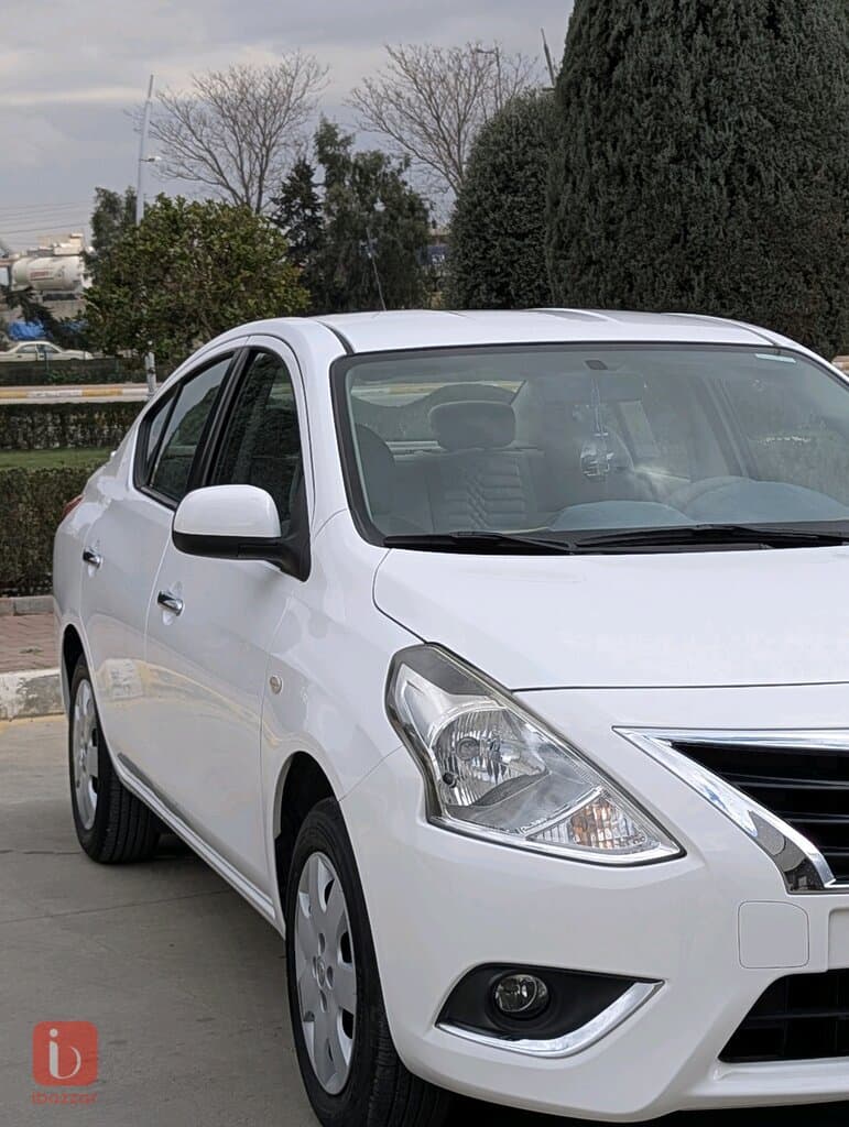 Nissan Sunny Base 12
