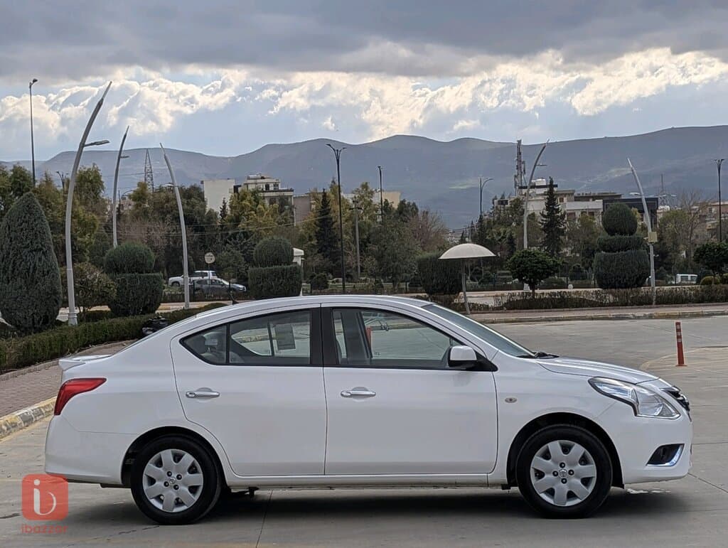 Nissan Sunny Base 10