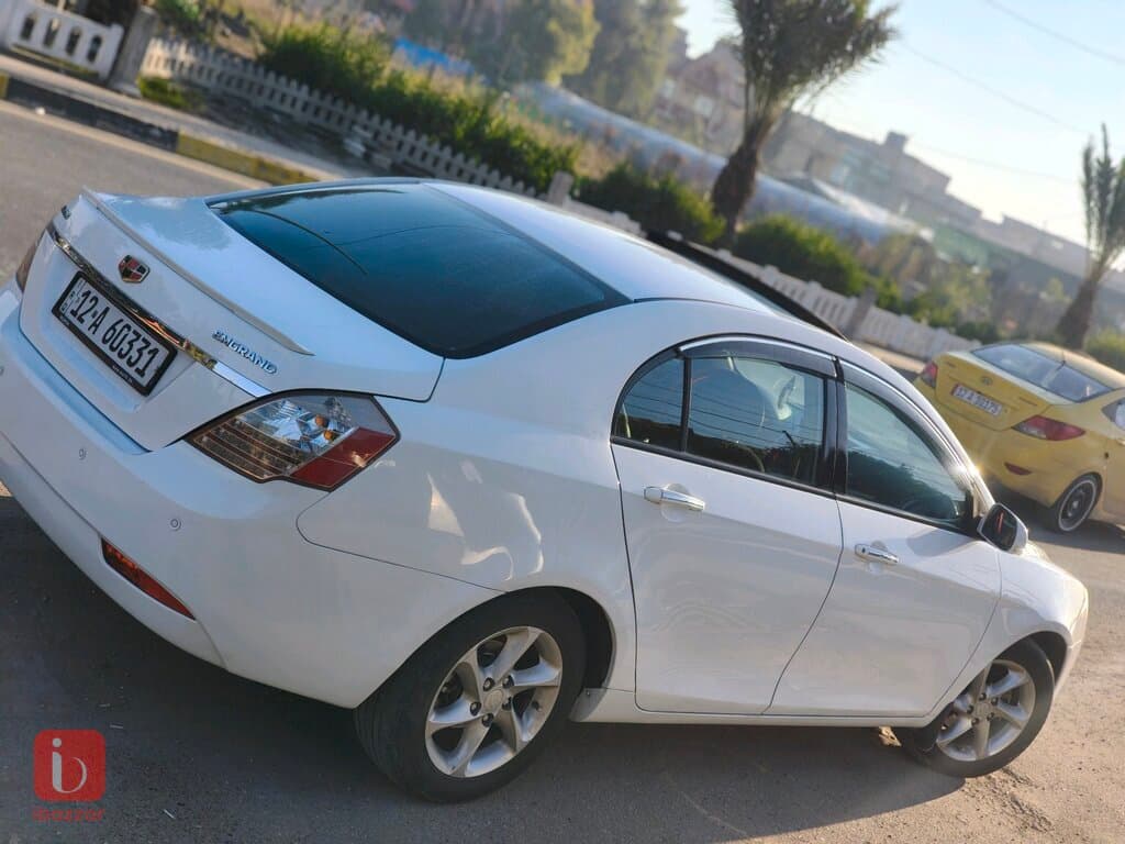 Geely Emgrand 7 1.8L CVT GL 5