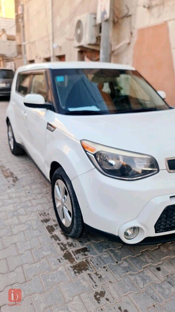 KIA Soul LX 1