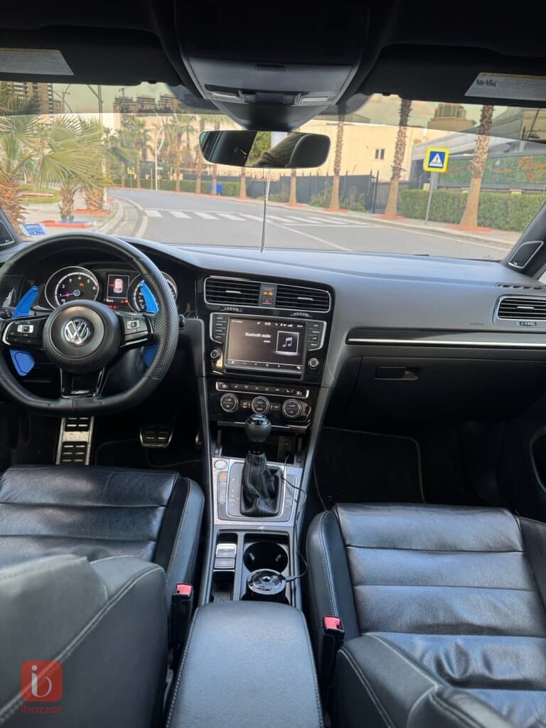 Volkswagen Golf R32 5