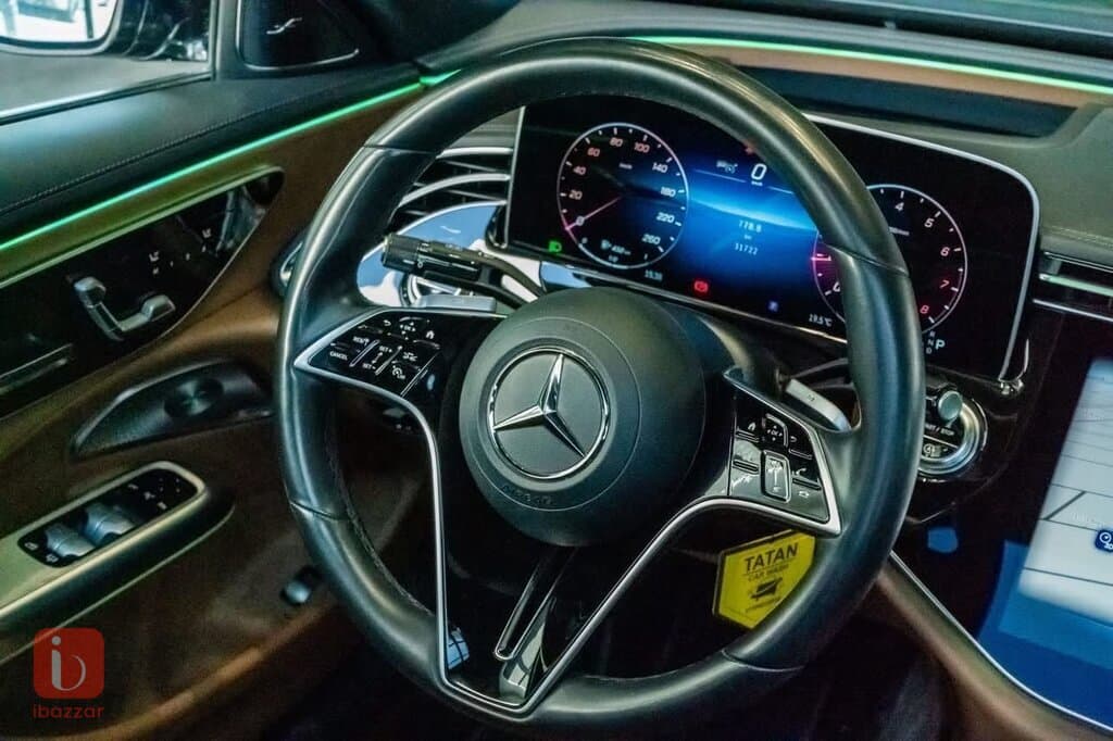 Mercedes-Benz E-Class 6