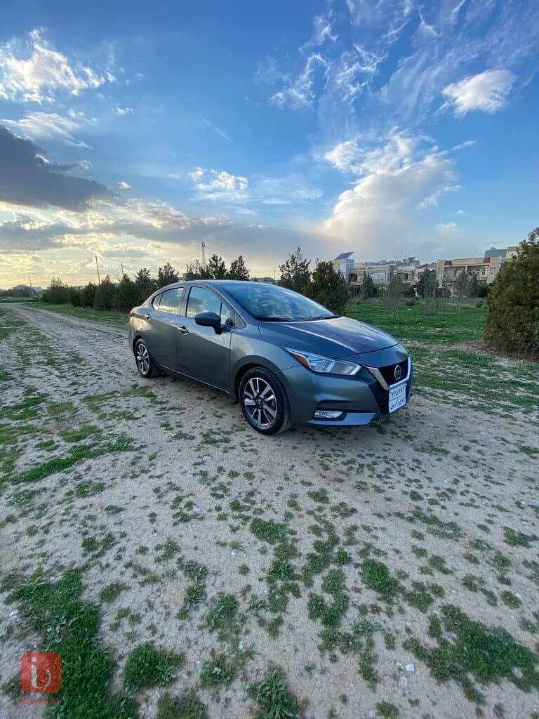 Nissan Versa 13