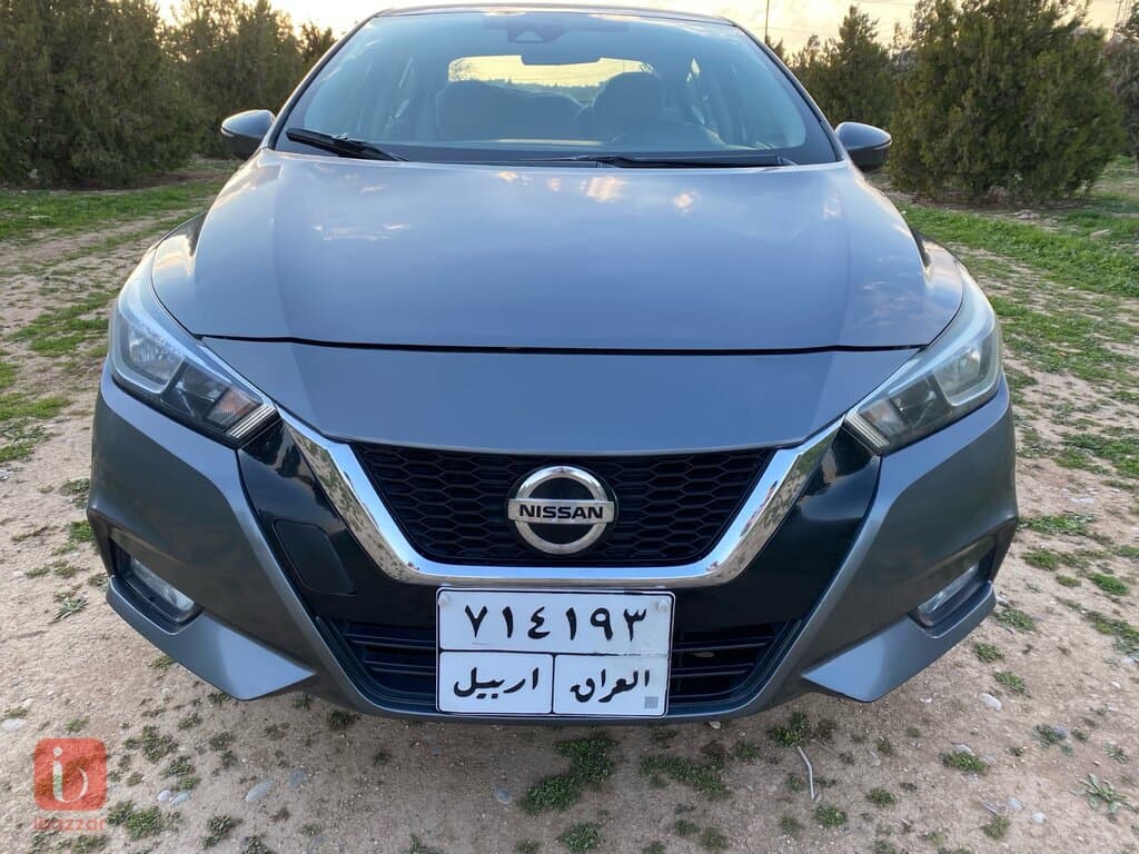 Nissan Versa 5