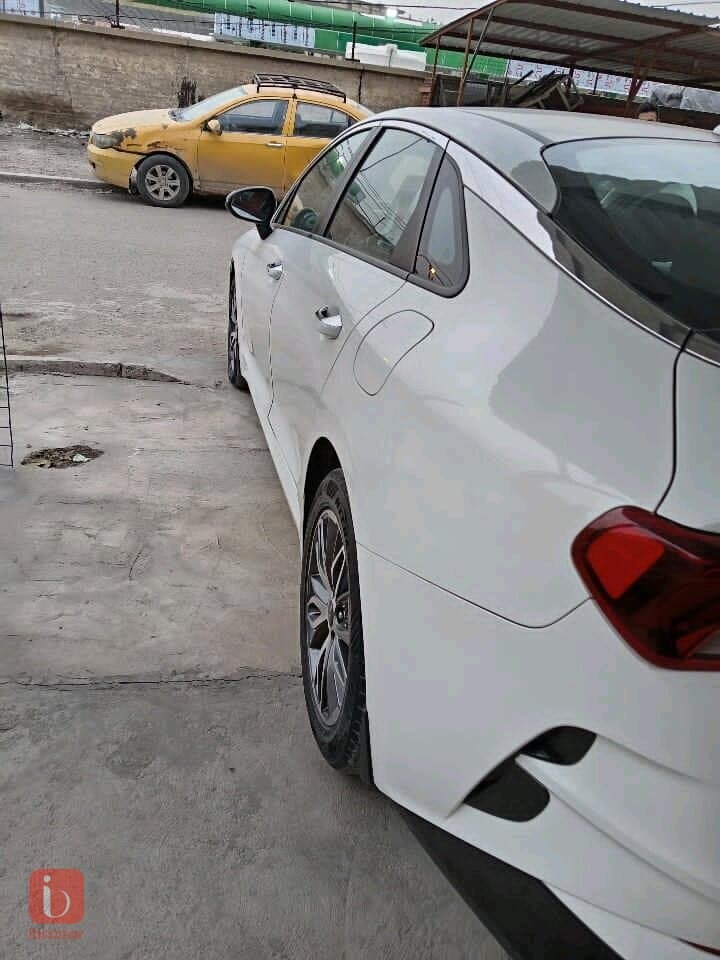 KIA K5 LX 11