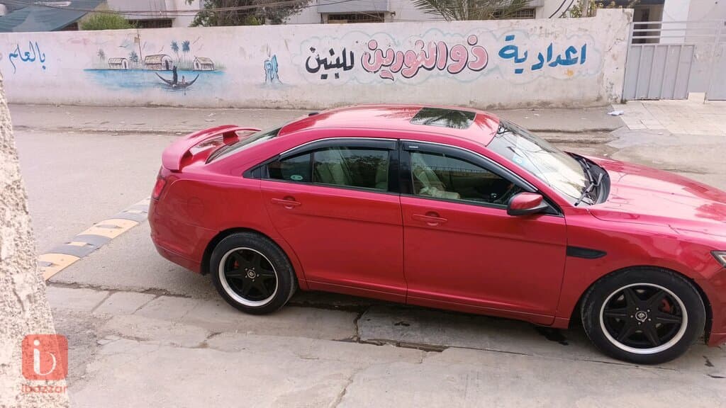 Ford Taurus Limited 11