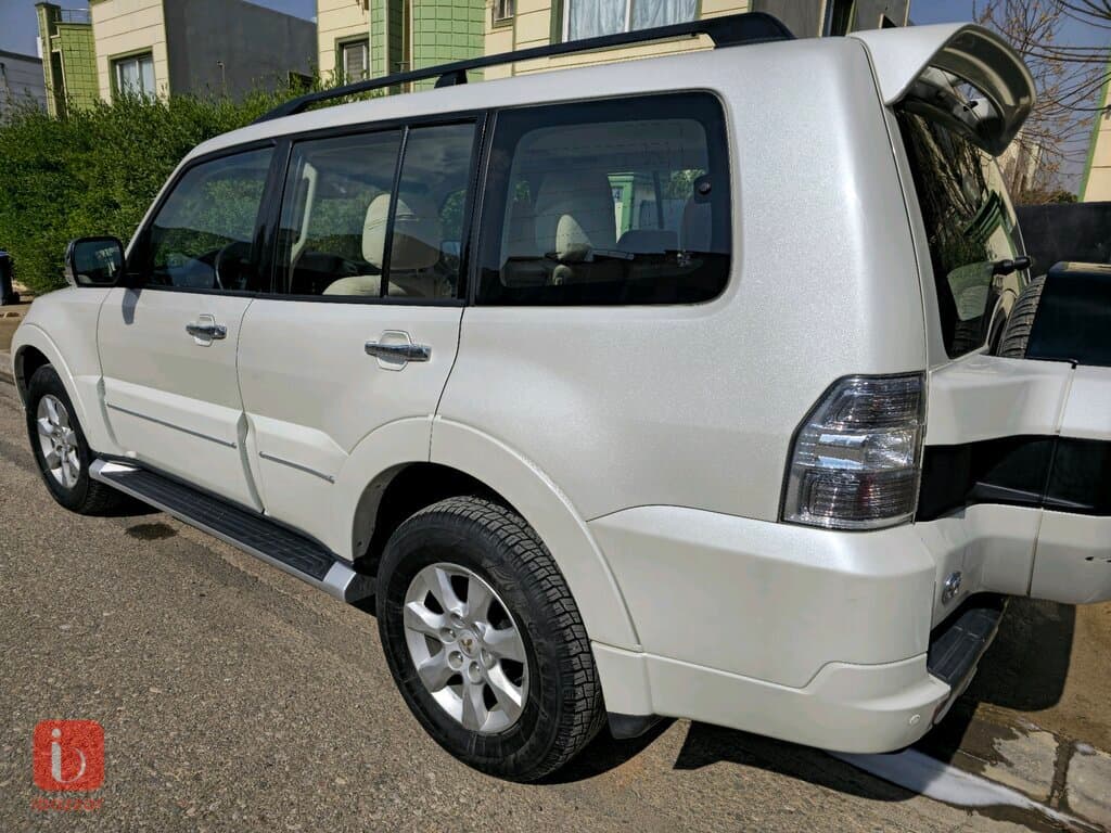 Mitsubishi Pajero GLS