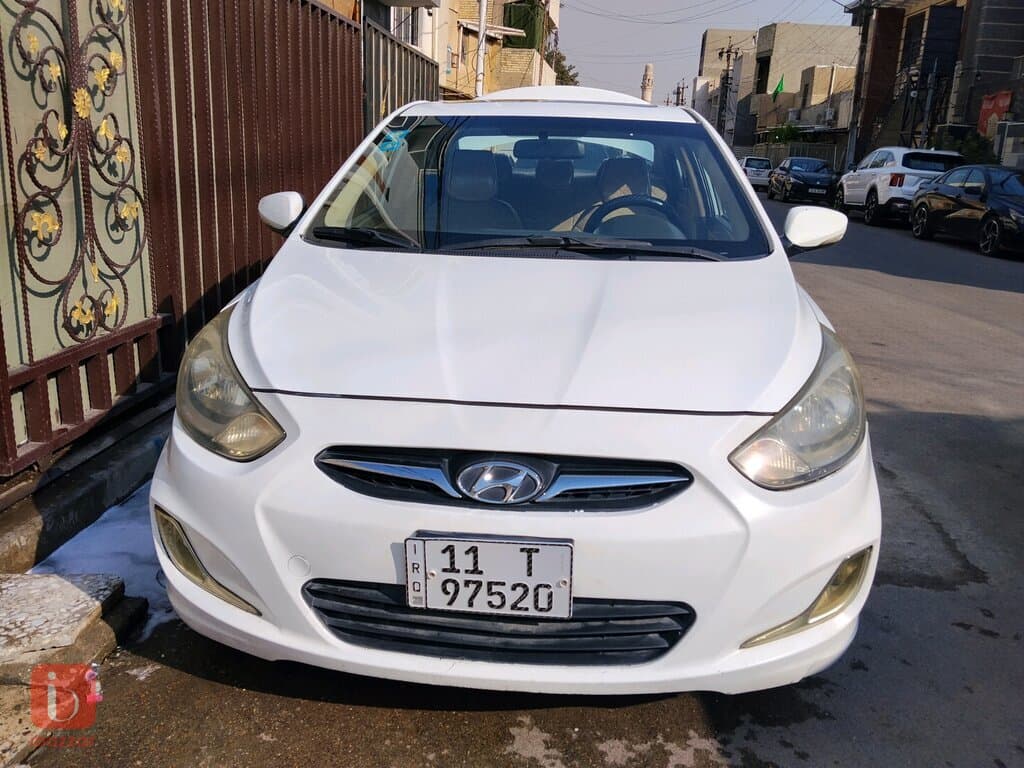 Hyundai Accent GL 12