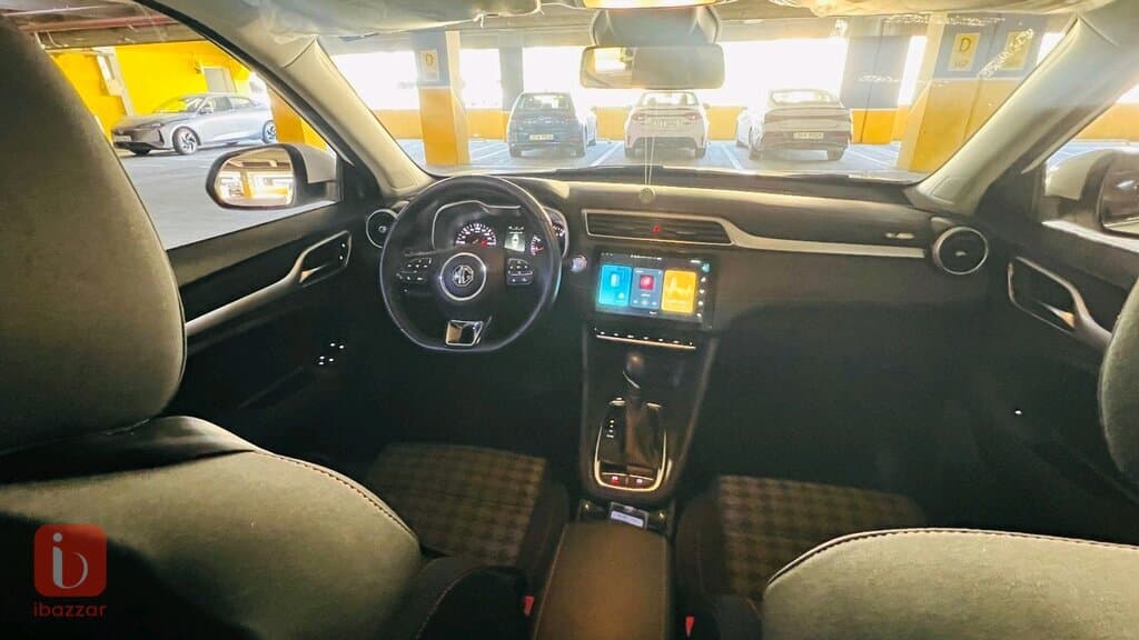 MG ZS 4
